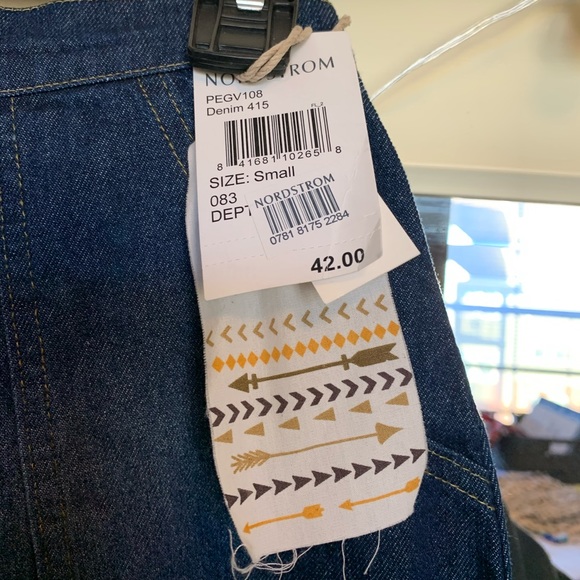 Flare Denim Shorts with Pockets - Picture 4 of 4